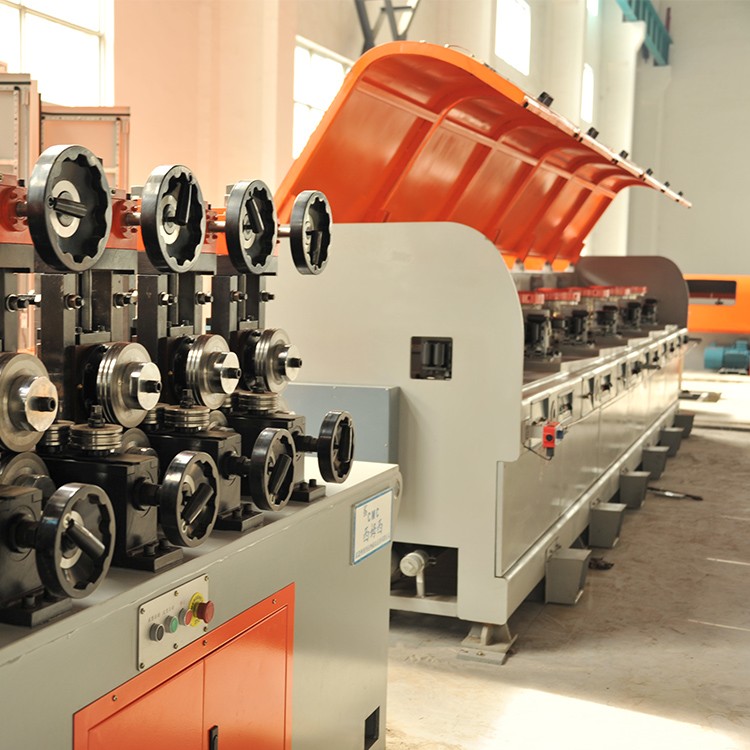 Forming & filling machine